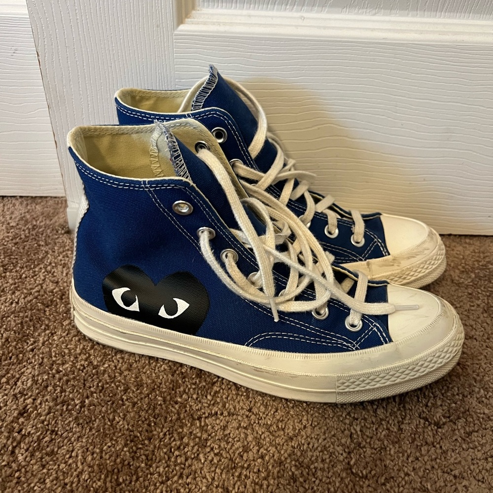 Converse Navy Blue High-Top Sneakers with Black Heart Graphic